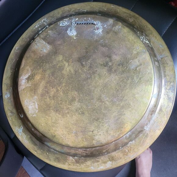 Vintage 1970Brass Tray MCM India etch design has wall mount 16" Diameter patina - Picture 12 of 12